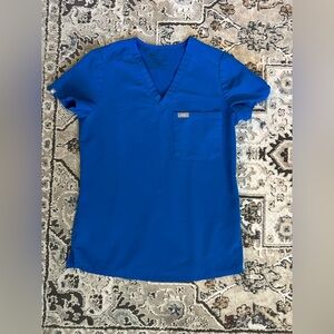 Catarina One-Pocket Scrub Top